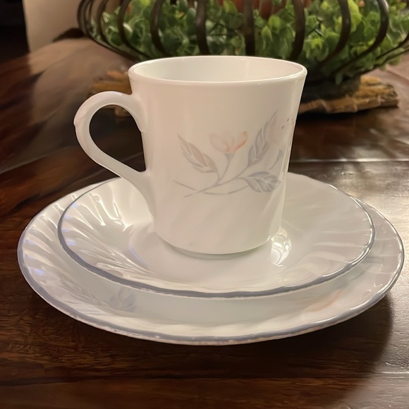 Pink Trio (Corelle)
by CORNING - Picture 7 of 7